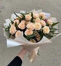 Букет Кремовые розы Латте в Северо-Енисейский